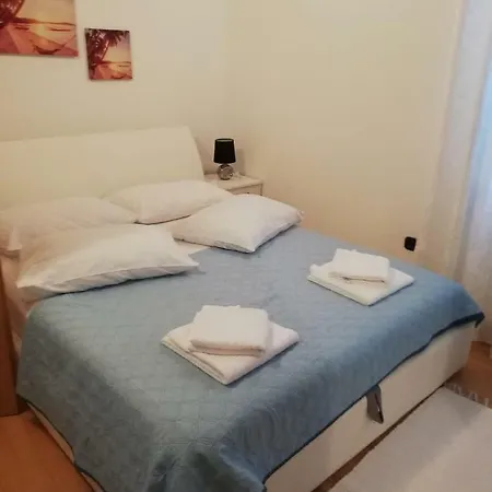 Jurjevic - Prvi Red Do Mora I Jacuzzi *